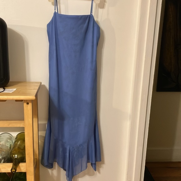 Dress - Picture 2 of 6